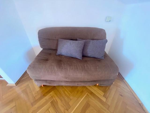 Top Floor Maisonette In Centre